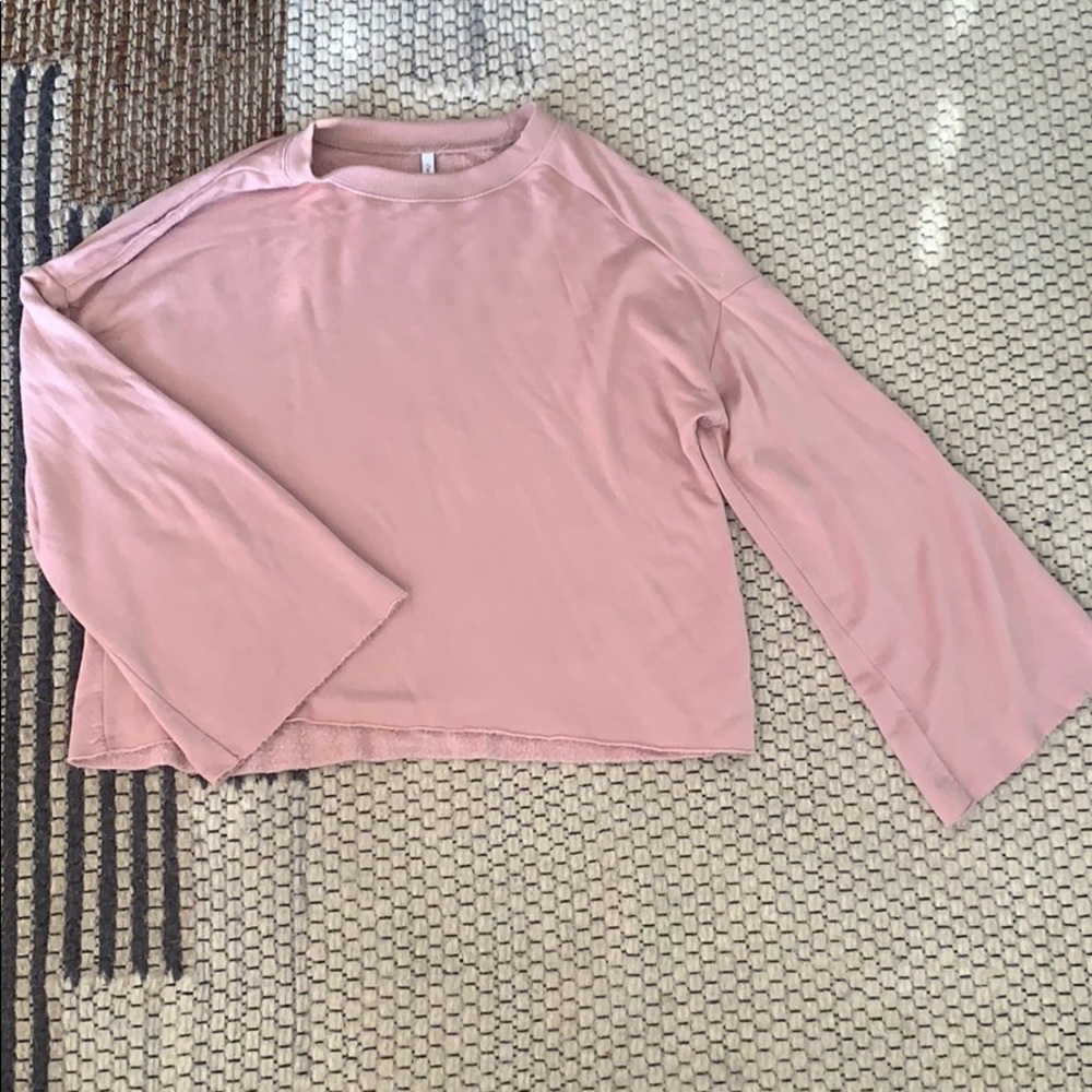 Warm Top with bell sleeves